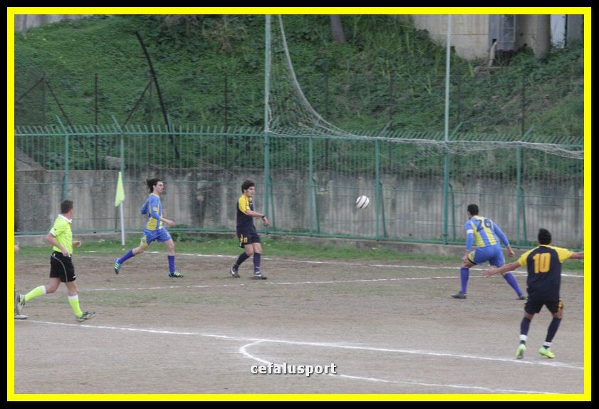 111210 Futura 092_tn.jpg
